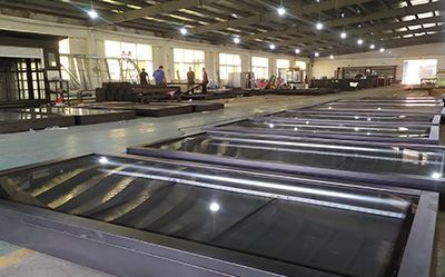 萬(wàn)城加急趕制杭州滾動(dòng)換畫(huà)智能公交候車(chē)亭